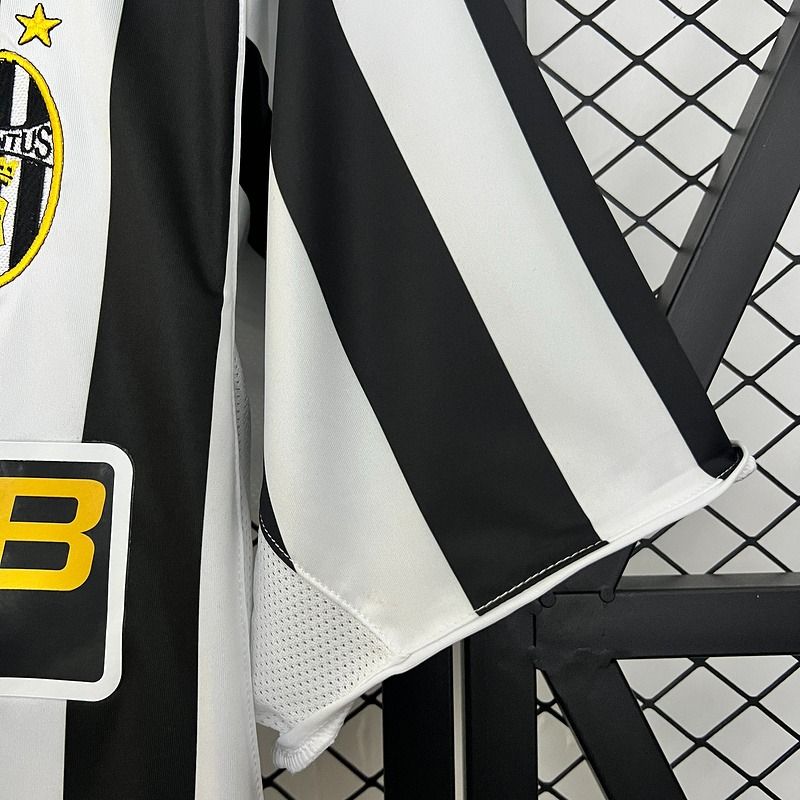 Retro Juventus FC 2003-2004 home game