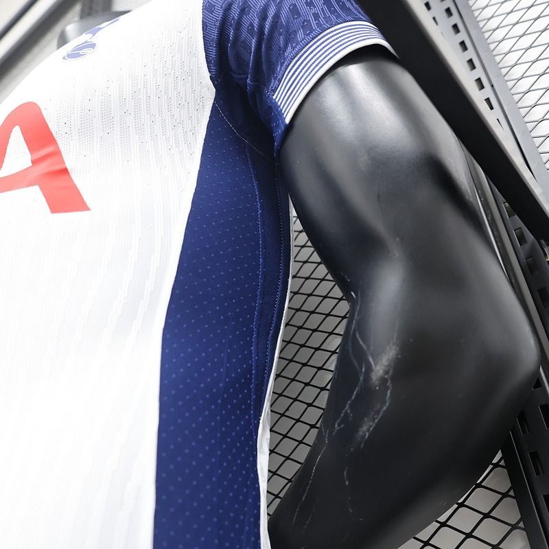 Tottenham Hotspur 2024-2025 home player