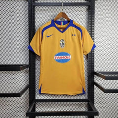 Retro Juventus FC 2005-2006 third away game