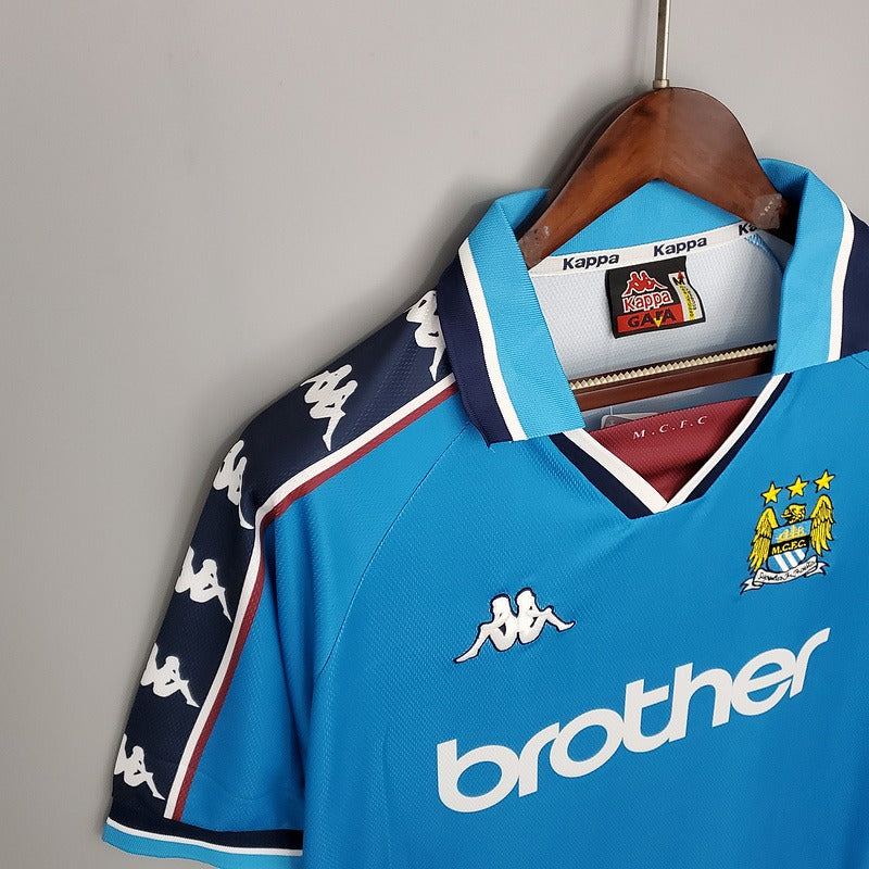 Retro Manchester City 1997-1998 home game