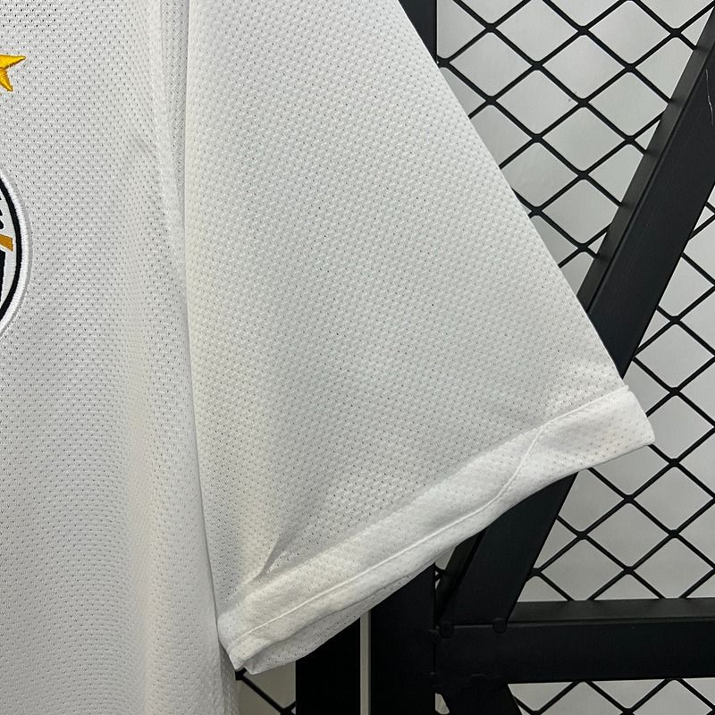 Retro Juventus FC 2010-2011 away game