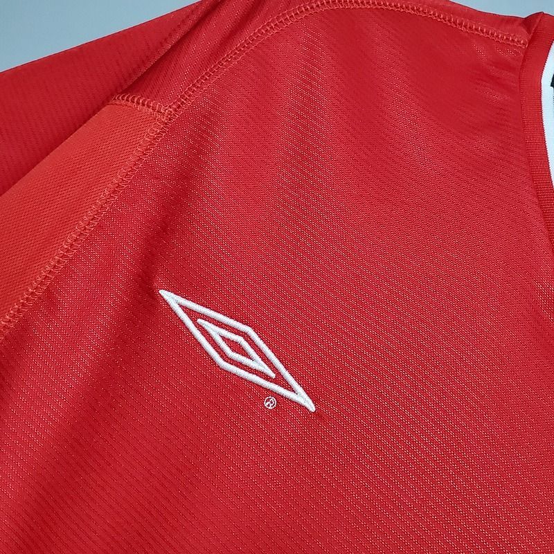 Retro Manchester United 2000-2001 home game