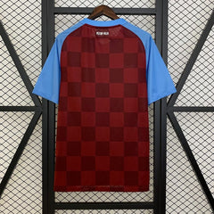 Retro Aston Villa 2011-2012 home