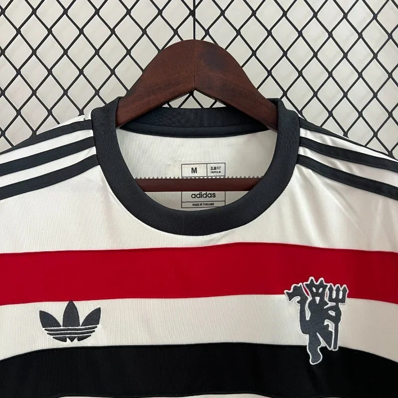Manchester United 2024-2025 second away