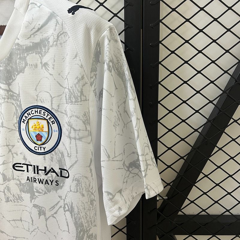 Manchester City 2025-2026 away