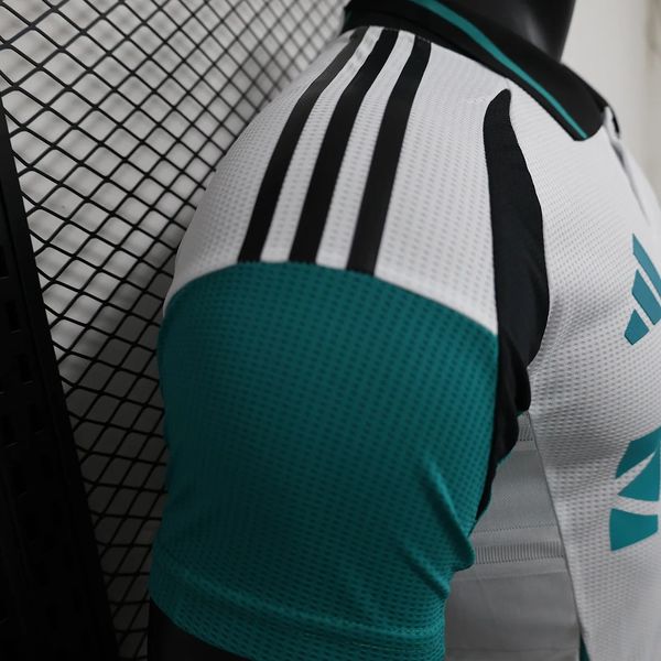 Newcastle United 2024-2025 away game player