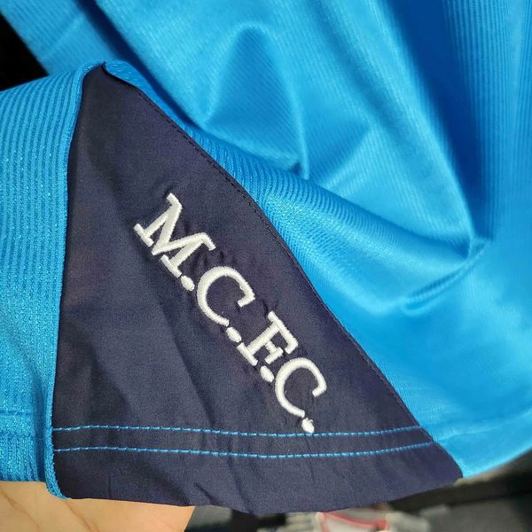 Retro Manchester City 1999-2001 home game
