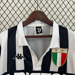 Retro Juventus 2001-2002 home