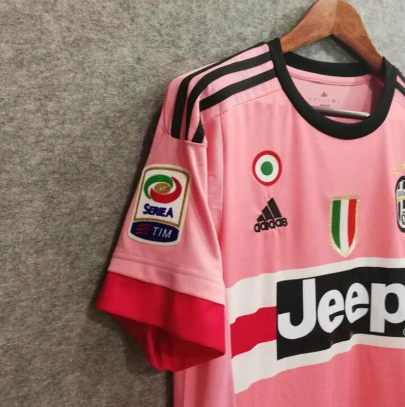 Retro Juventus 2015-2016 away