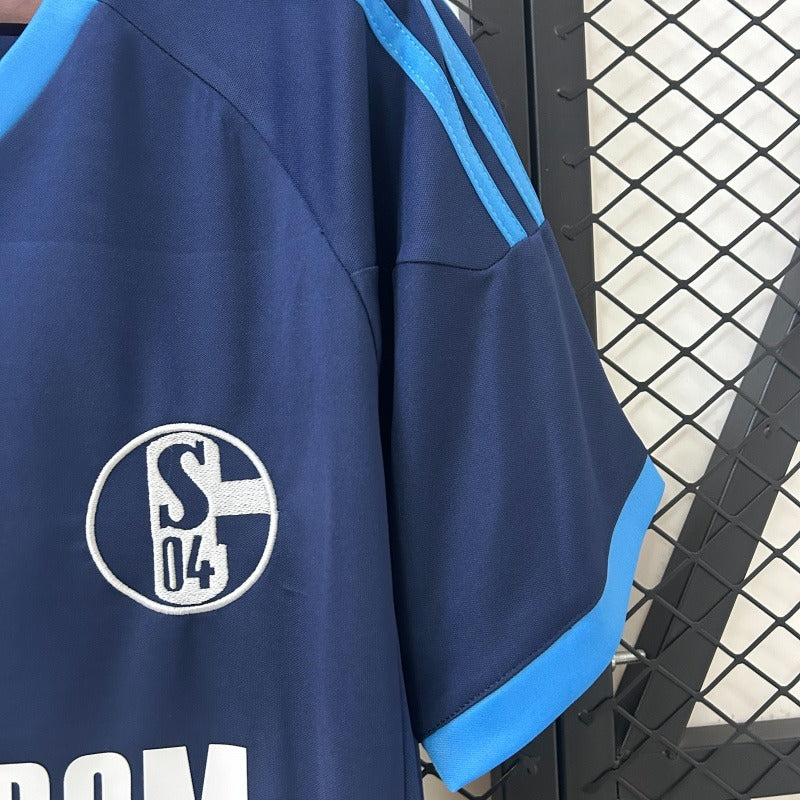 Schalke 04 2010-2011 away