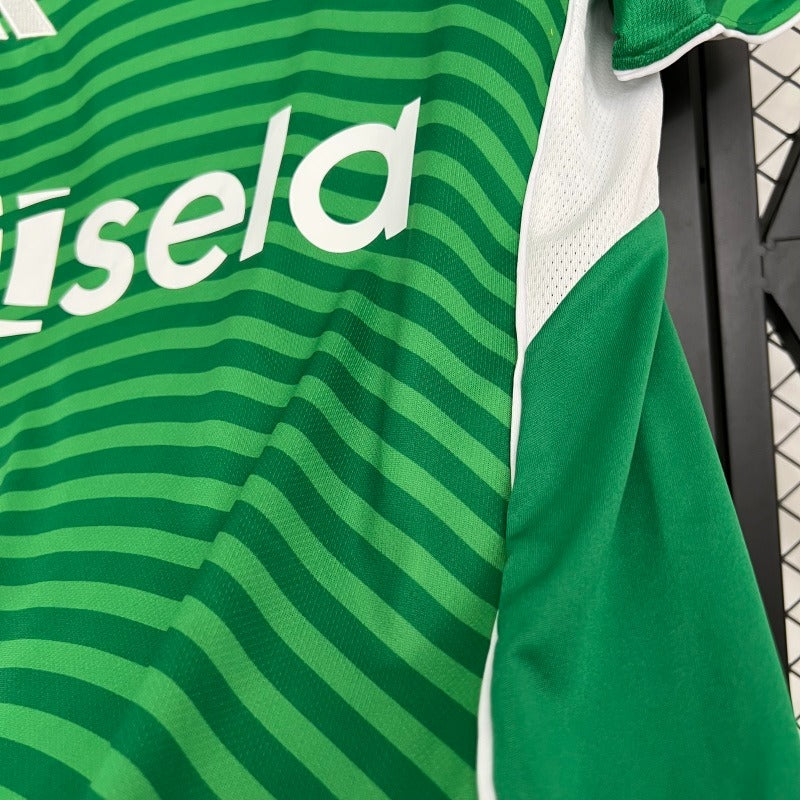 Newcastle United 2025-2026  away