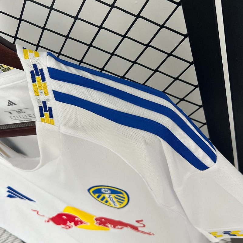 Leeds United 2025-2026 home game