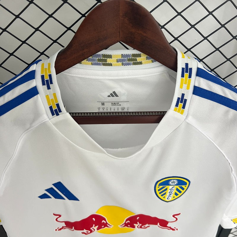 Leeds United 2025-2026 home game
