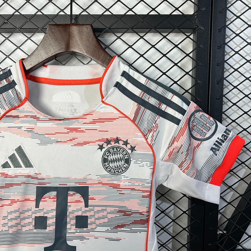 Kid Size Bayern München 2025-2026 Away