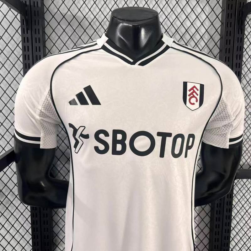 Fulham FC 2025-2026 home player