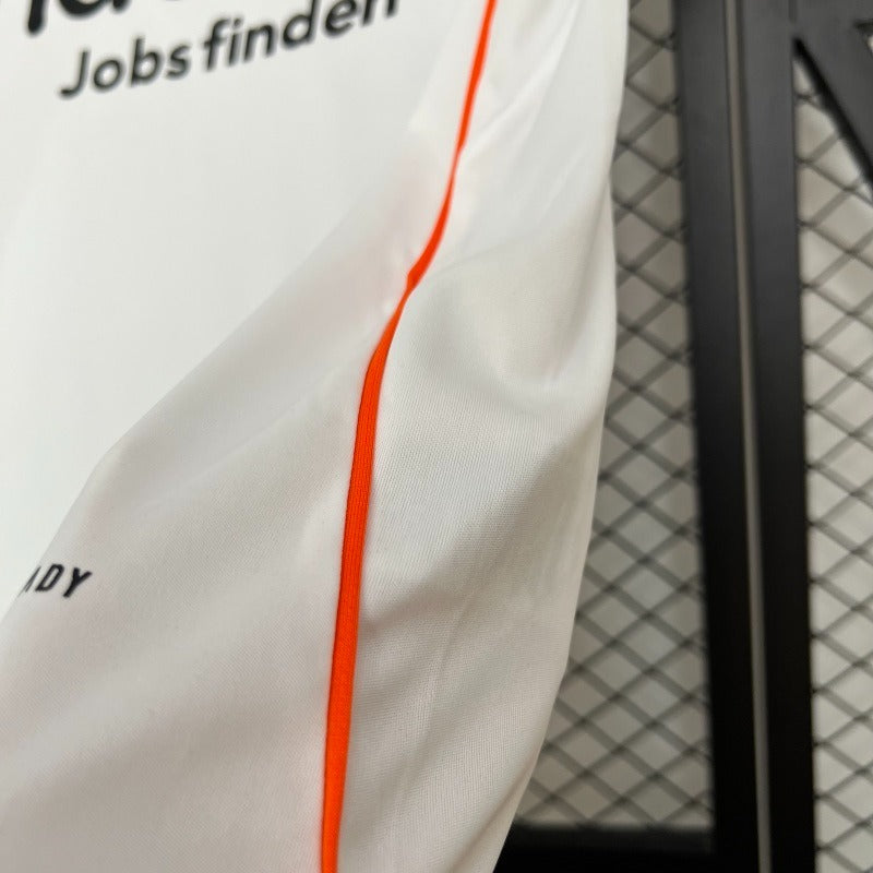 Eintracht Frankfurt 2025-2026 home