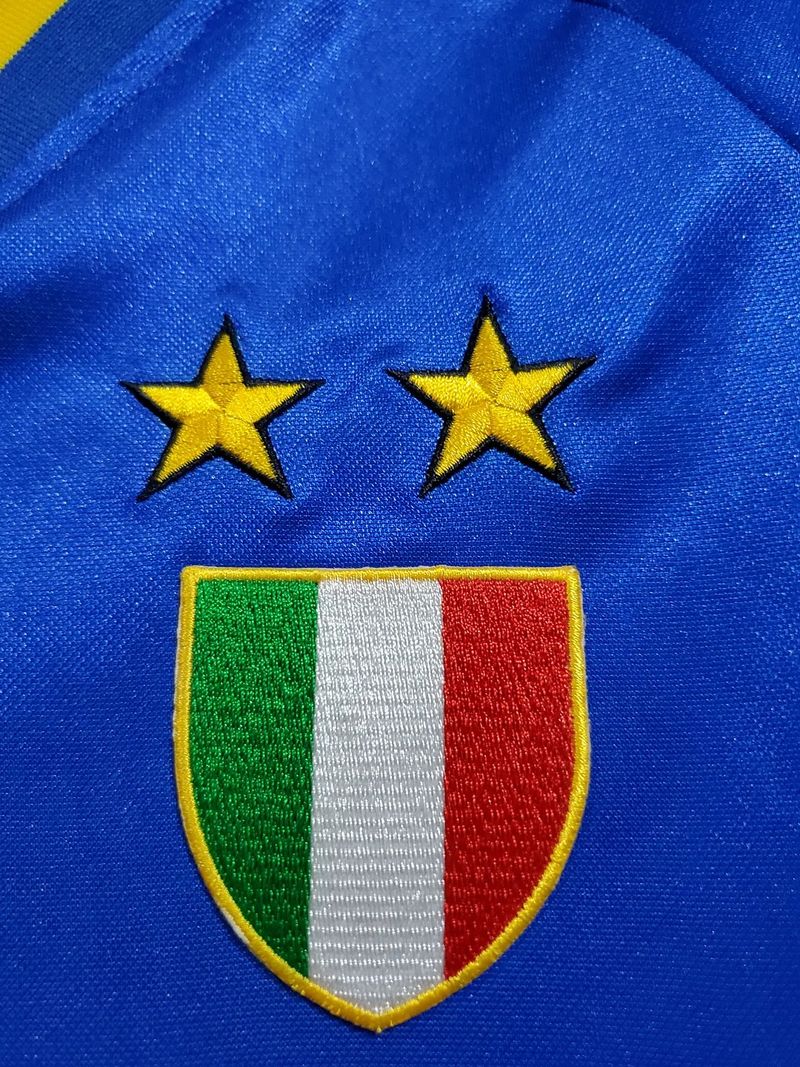 Retro Juventus 1995 - 1996 home - WCFOOTBALLSUIT