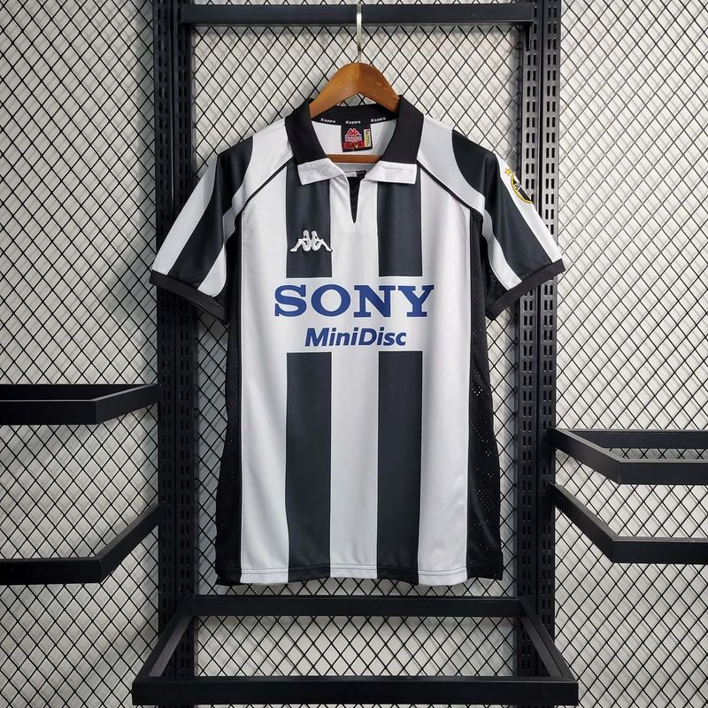 Retro Juventus 1997 - 1998 home - WCFOOTBALLSUIT