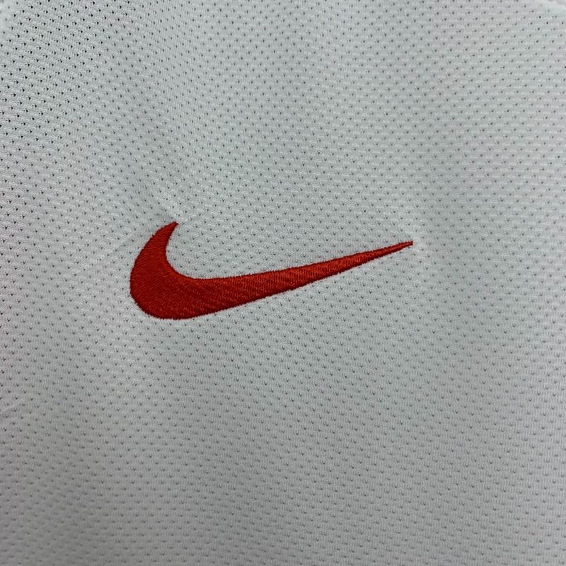 Retro Manchester United 2010 - 2011 away - WCFOOTBALLSUIT